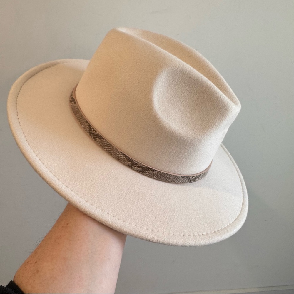 NWT‎ Marcus Adler Wool Blend Snakeskin Banded Hat